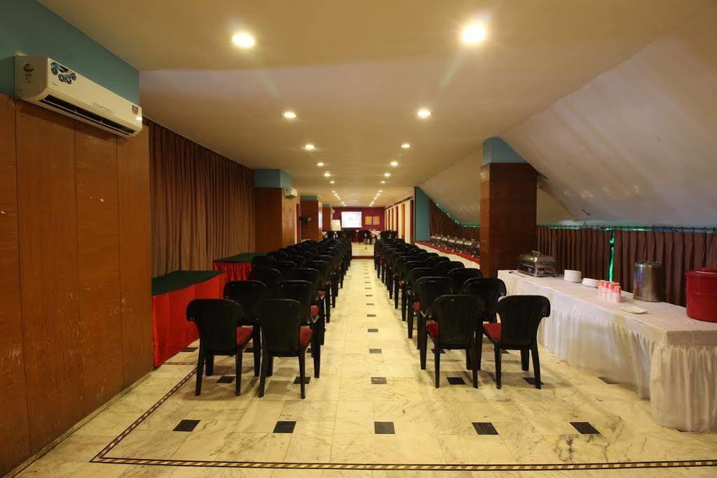 Clarks Inn- Grand Gorakhpur Exterior foto